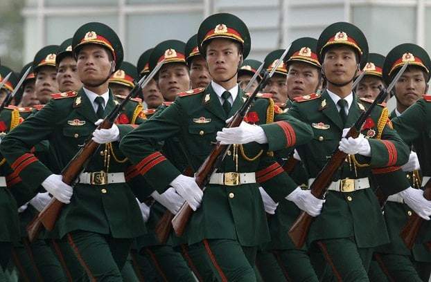 Chế độ hưu trí sĩ quan chuyên nghiệp