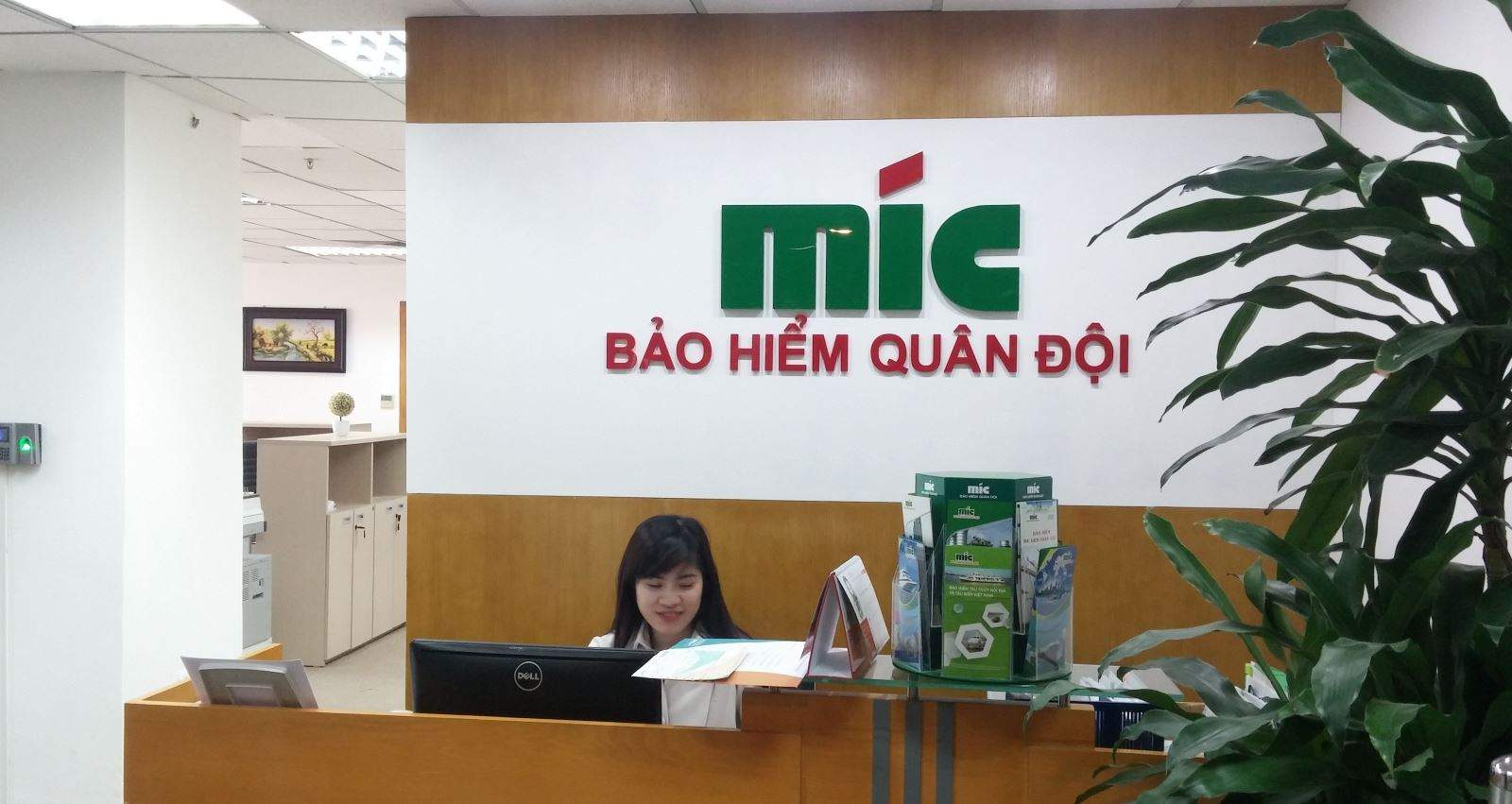 Đến trực tiếp phòng giao dịch của MIC