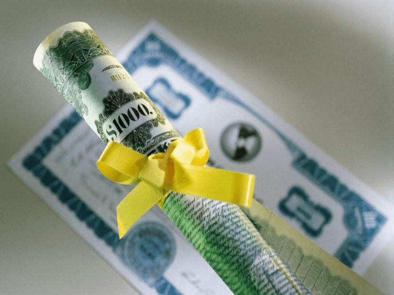 Về bản chất, chứng chỉ quỹ cũng giống như cổ phiếu của một công ty