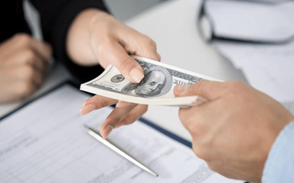 Bưu điện phải hoàn tất chuyển tiền cho khách hàng trong 1 ngày