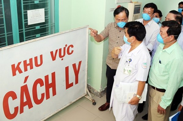 Cách ly mọi trường hợp đi qua 31 tỉnh của Trung Quốc