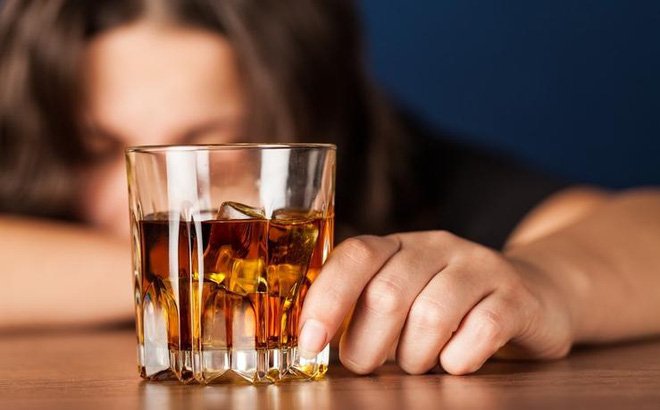 Cấm rủ người khác đi uống rượu