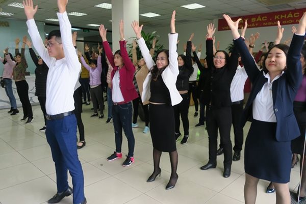 Cán bộ ngành Y tế tập thể dục tối thiểu 30 phút/ngày
