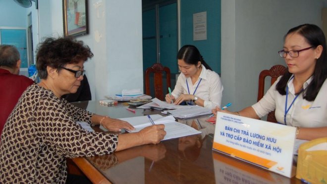 Từ 20/9, công chức bị kỷ luật vẫn được hưởng chế độ hưu trí 