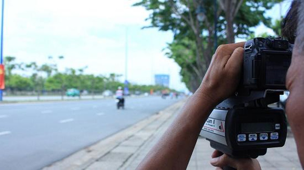 CSGT được mặc thường phục khi bắn tốc độ