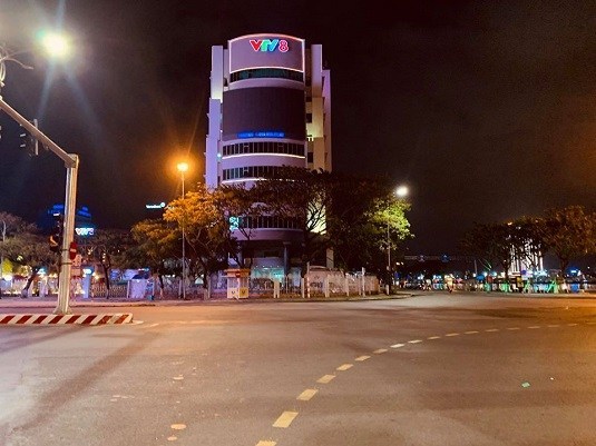 Đà Nẵng yêu cầu người dân ở nhà, dừng toàn bộ hoạt động vận tải