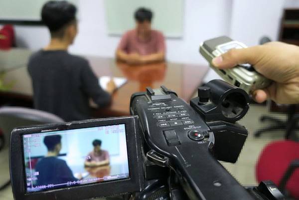 ghi âm ghi hình khi hỏi cung