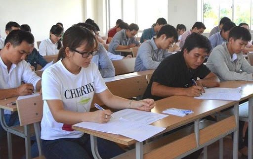 Hà Nội hoãn thi tuyển viên chức ngành giáo dục vì dịch Covid-19