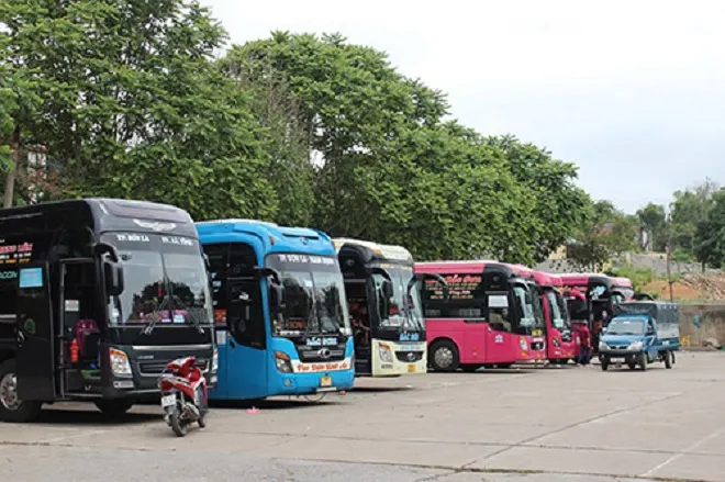 hà nội tạm dừng vận tải hành khách đến 14 tỉnh
