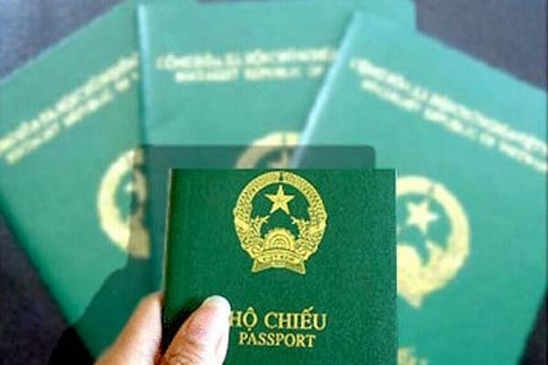 làm hộ chiếu ở nơi tạm trú