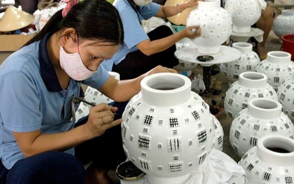 Bộ Tư pháp đẩy mạnh hỗ trợ pháp lý cho doanh nghiệp nhỏ và vừa