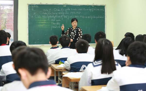 Năm 2019, xử lý dứt điểm bất cập hợp đồng làm việc của giáo viên