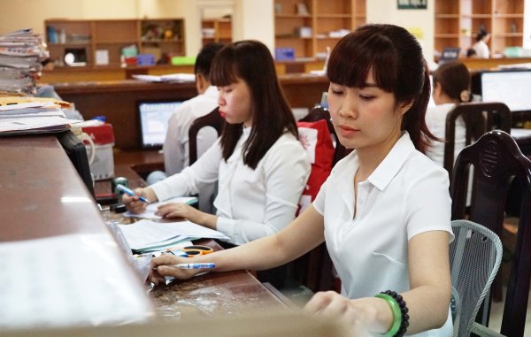 hợp đồng làm việc của viên chức