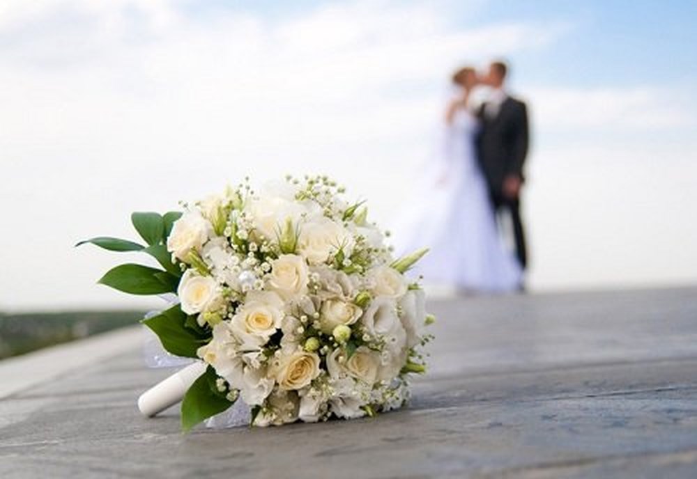 Người làm lộ Đăng ký kết hôn của cô dâu 61 tuổi bị phạt ra sao?