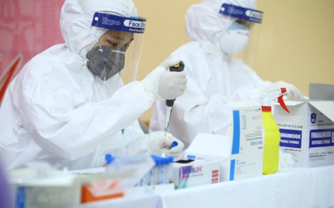 Người dân không chủ quan khi xét nghiệm PCR âm tính