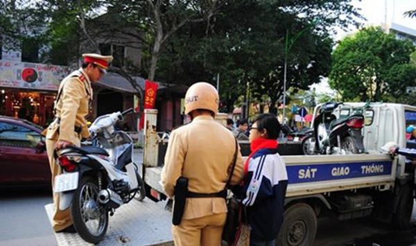 loi vi pham bi tam giu xe