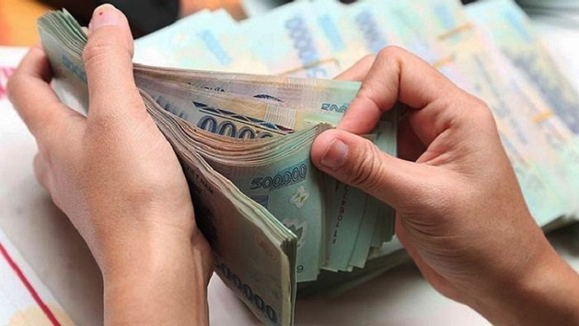 Mức lương thấp nhất - cao nhất của công chức năm 2019