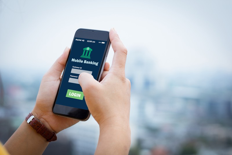 Thủ tướng: Mục tiêu mỗi người dân có 1 smartphone