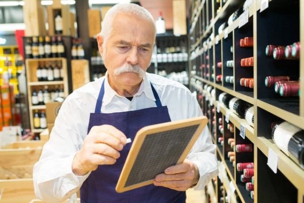 Người nghỉ hưu đi làm có phải đóng BHXH không?