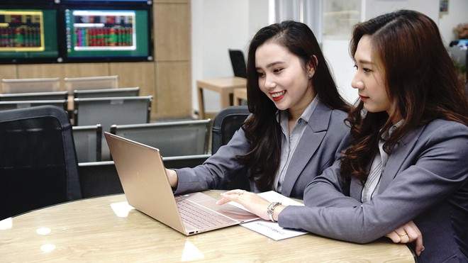 Người làm nghề chứng khoán cần nhiều kỹ năng và phẩm chất