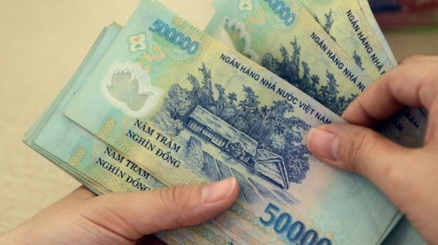 Nên nhận tiền BHXH “1 cục” hay đợi hưởng lương hưu?