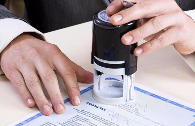 Tổng hợp mức phí chứng thực tại UBND cấp xã hiện nay