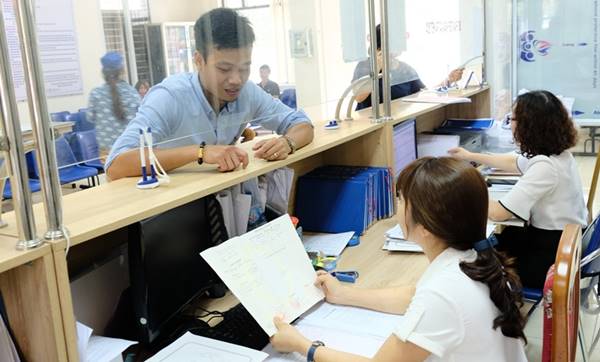 chạy chức chạy quyền