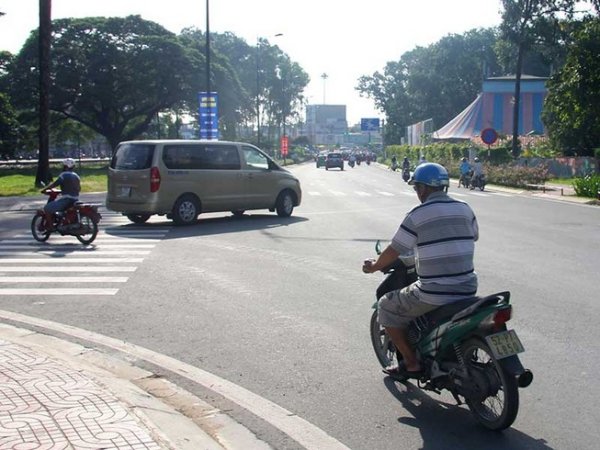 rẽ không xi nhan bị phạt bao nhiêu 2020