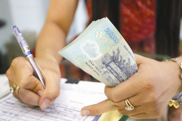 Khi nào người lao động được tạm ứng tiền lương?