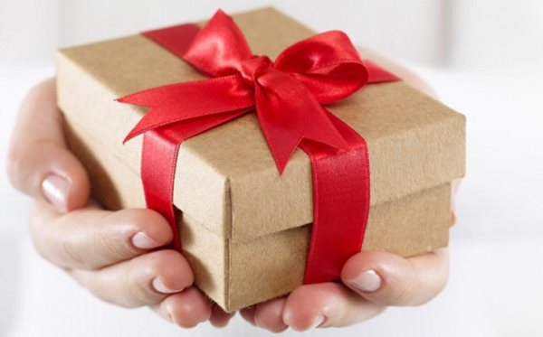 tặng quà vì mục đích từ thiện