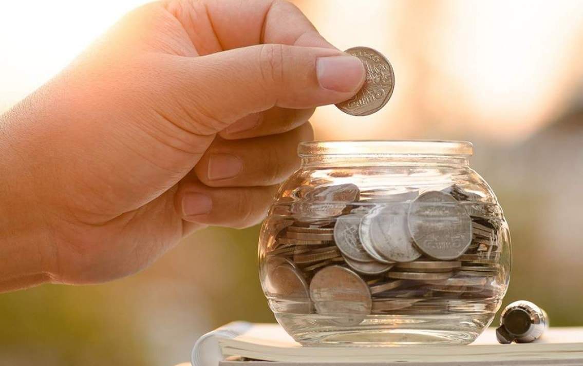 Bạn cũng có thể đầu tư số tiền nhàn rỗi bằng cách gửi tiết kiệm