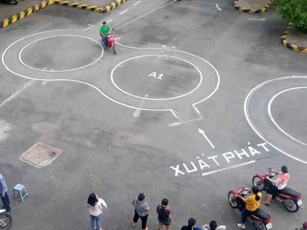 quy trình thi bằng lái xe