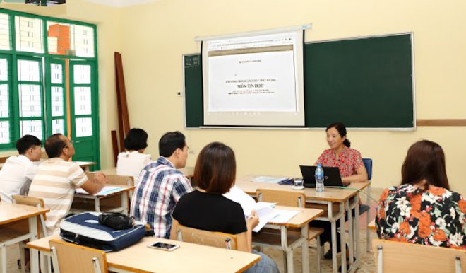 Thời gian làm việc của giảng viên cao đẳng sư phạm