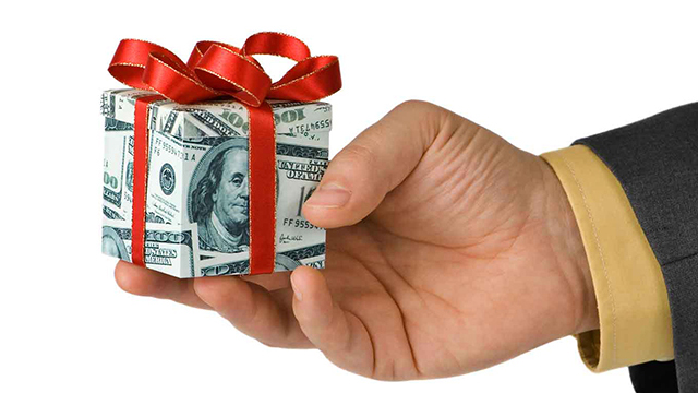 thưởng Tết âm lịch