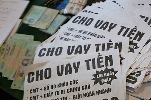 tờ rơi quảng cáo tín dụng đen