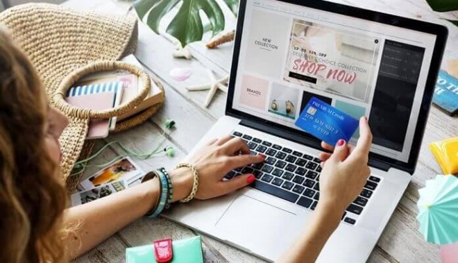 Có được sa thải nhân viên "đánh cắp" giờ làm để bán hàng online?