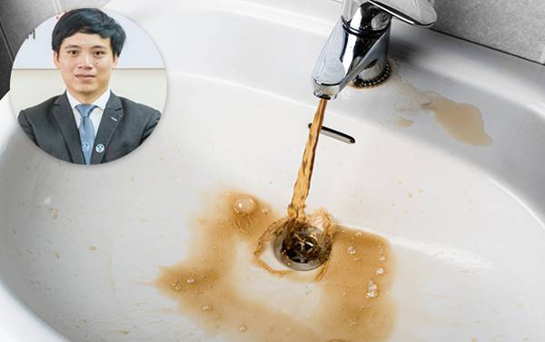 vụ đổ dầu thải vào nguồn nước sạch sông Đà