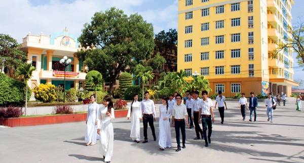 trường cao đẳng chất lượng cao