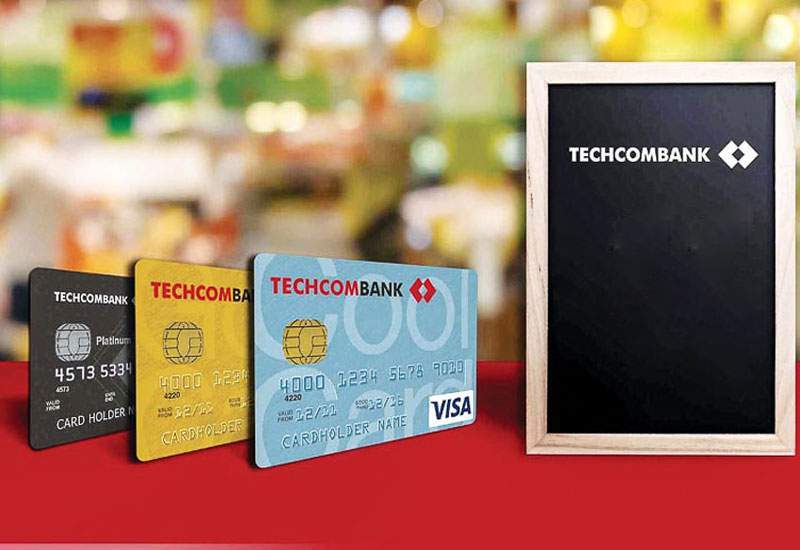 Nhiều ưu đãi khi mở thẻ Visa tại Techcombank