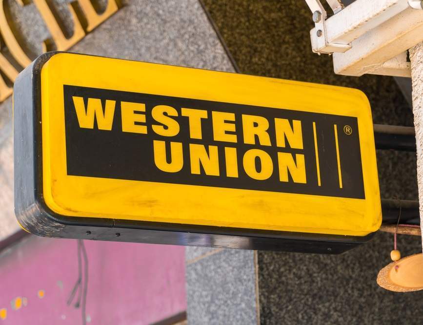 western union 2 Western Union là gì? cước phí chuyển tiền qua Western Union 2021