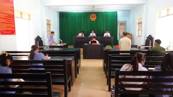 xét xử tại tòa án