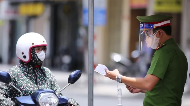 Người dân Đà Nẵng không ra khỏi nhà 7 ngày từ 16/8/2021 Người dân Đà Nẵng không ra khỏi nhà 7 ngày từ 16/8/2021