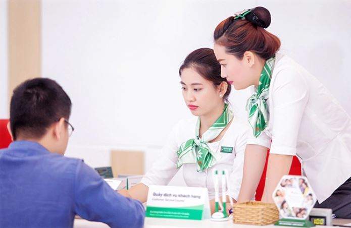Đến ngân hàng VPBank để hủy tài khoản số đẹp