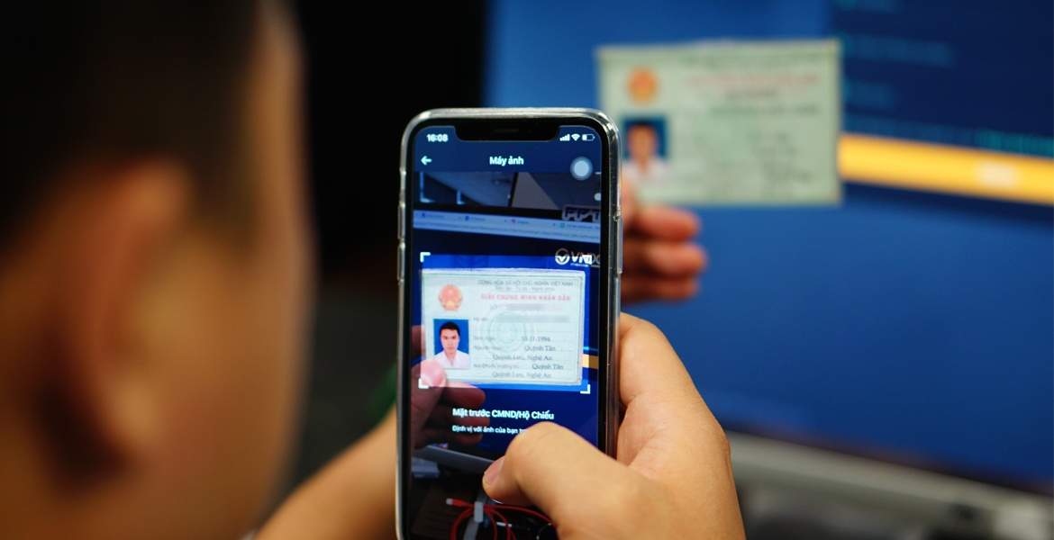 Mở thẻ ATM online trên ứng dụng của ngân hàng