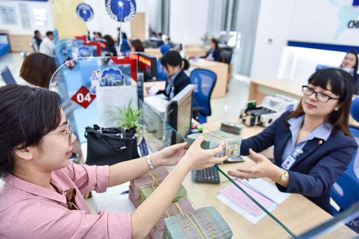 Chuyển tiền tại quầy giao dịch thực hiện như thế nào