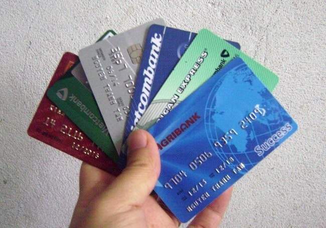 Khách hàng dưới 18 tuổi có thể mở thẻ ATM online