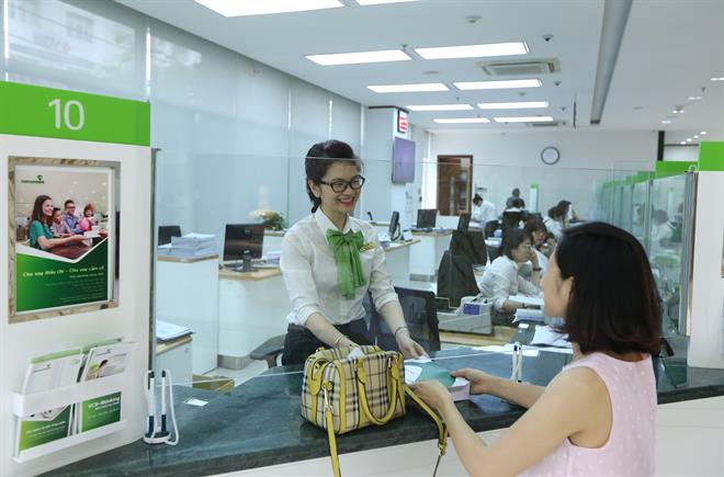 Thực hiện giao dịch tại ngân hàng Vietcombank