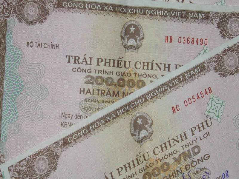 Mua trái phiếu chính phủ an toàn