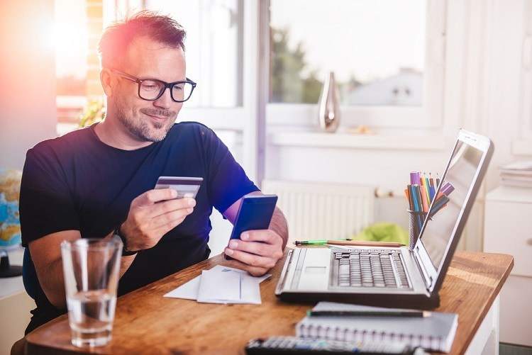 Thẻ tín dụng VPBank vì sao bị khóa