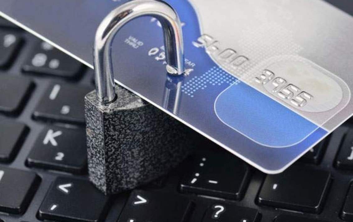 Trường hợp khóa thẻ ATM